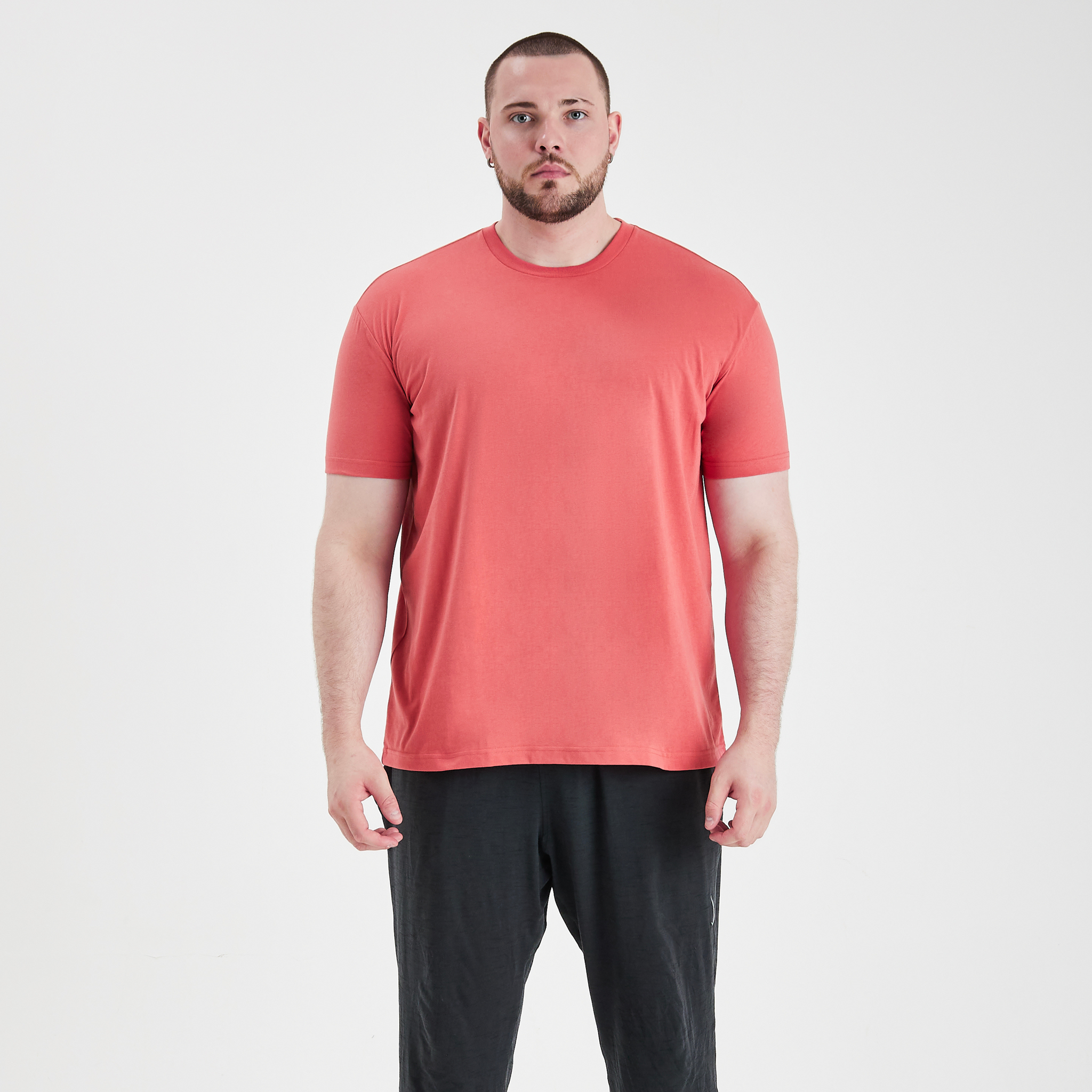 Load image into Gallery viewer, Mineral Red Crew Neck
