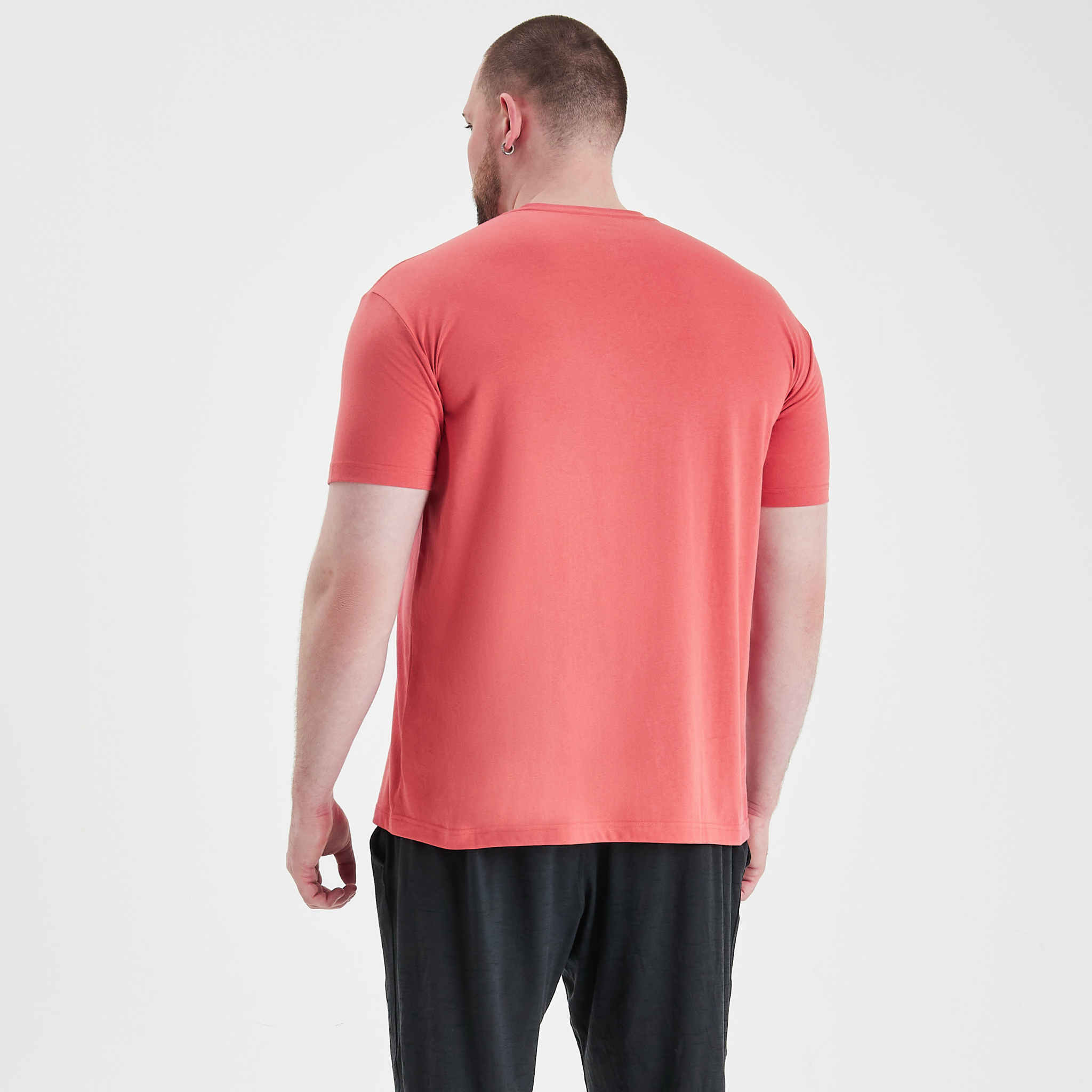 Load image into Gallery viewer, Mineral Red Crew Neck
